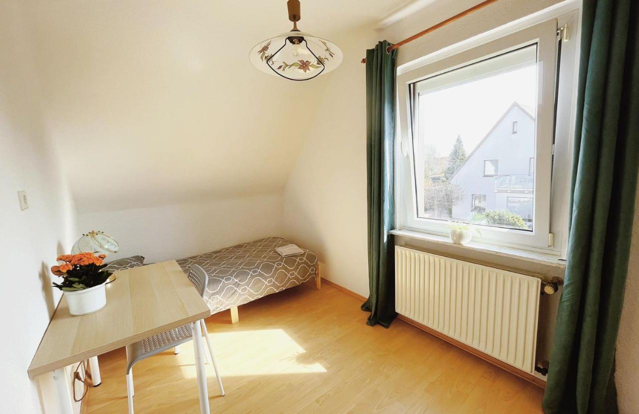 Messezimmer Laatzen 30880 Hannover Exteriör bild
